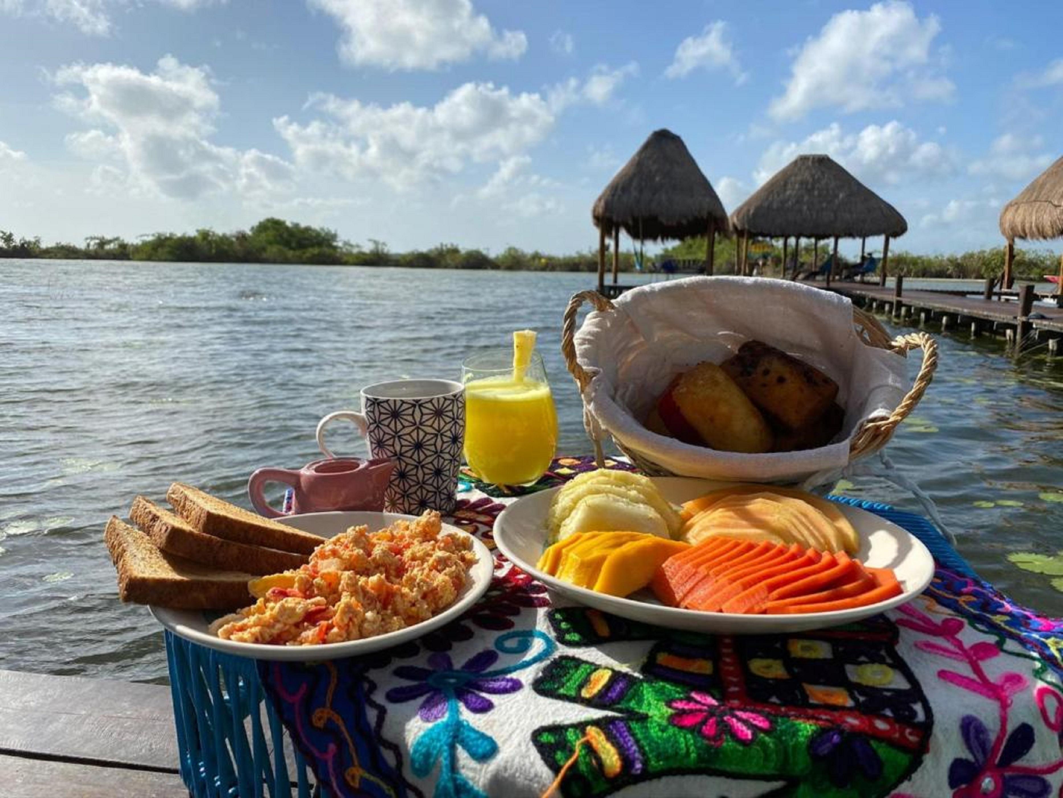 Casa Shiva Bacalar By Mij Bed & Breakfast エクステリア 写真