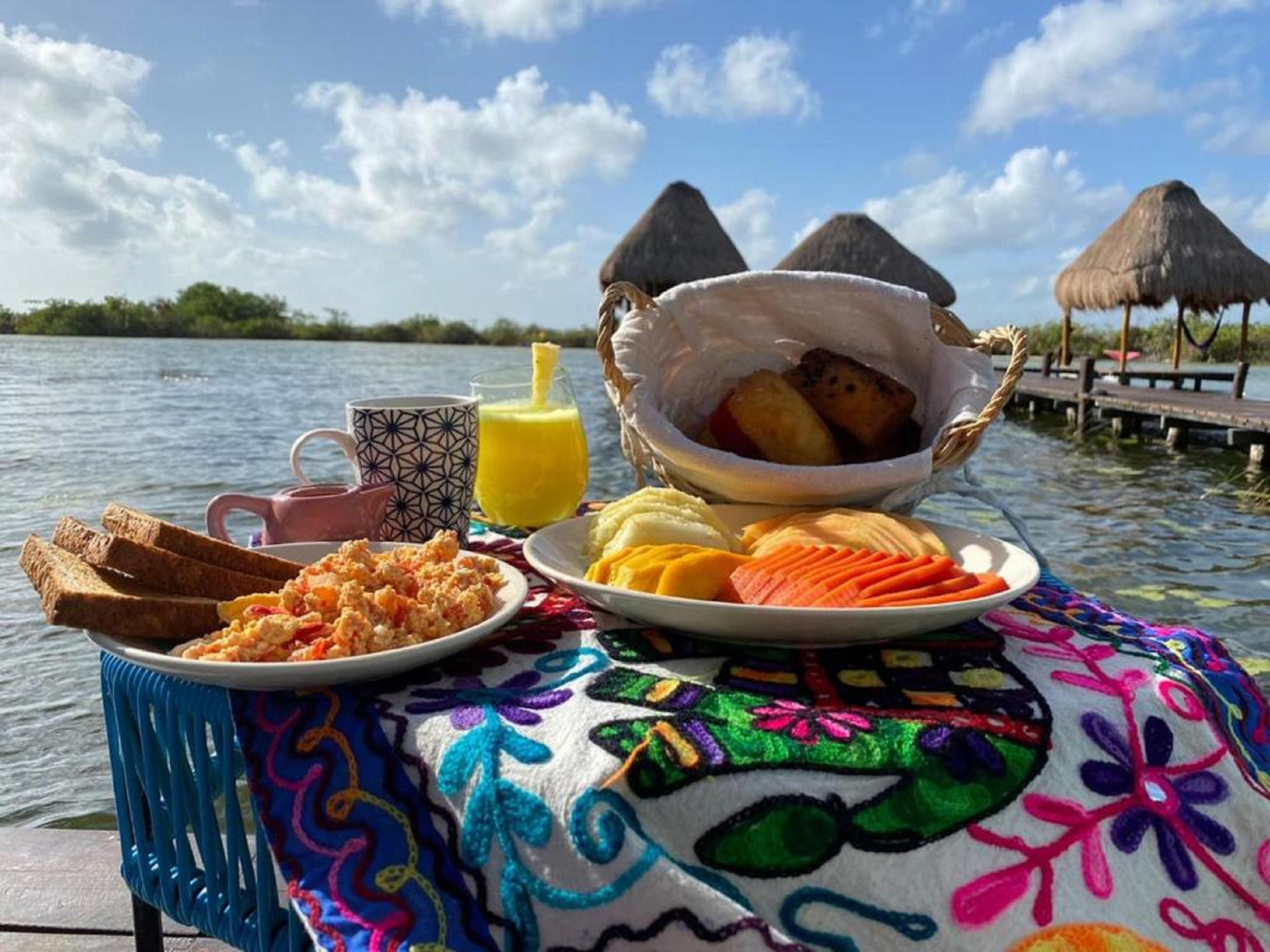Casa Shiva Bacalar By Mij Bed & Breakfast エクステリア 写真